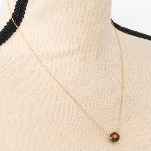 Minimalist floating pearl necklace chocolate pearl 14K choker chain necklace - Picture 5 of 16